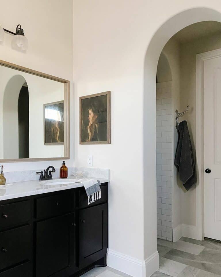 Baroque Bathroom Artwork Ideas
