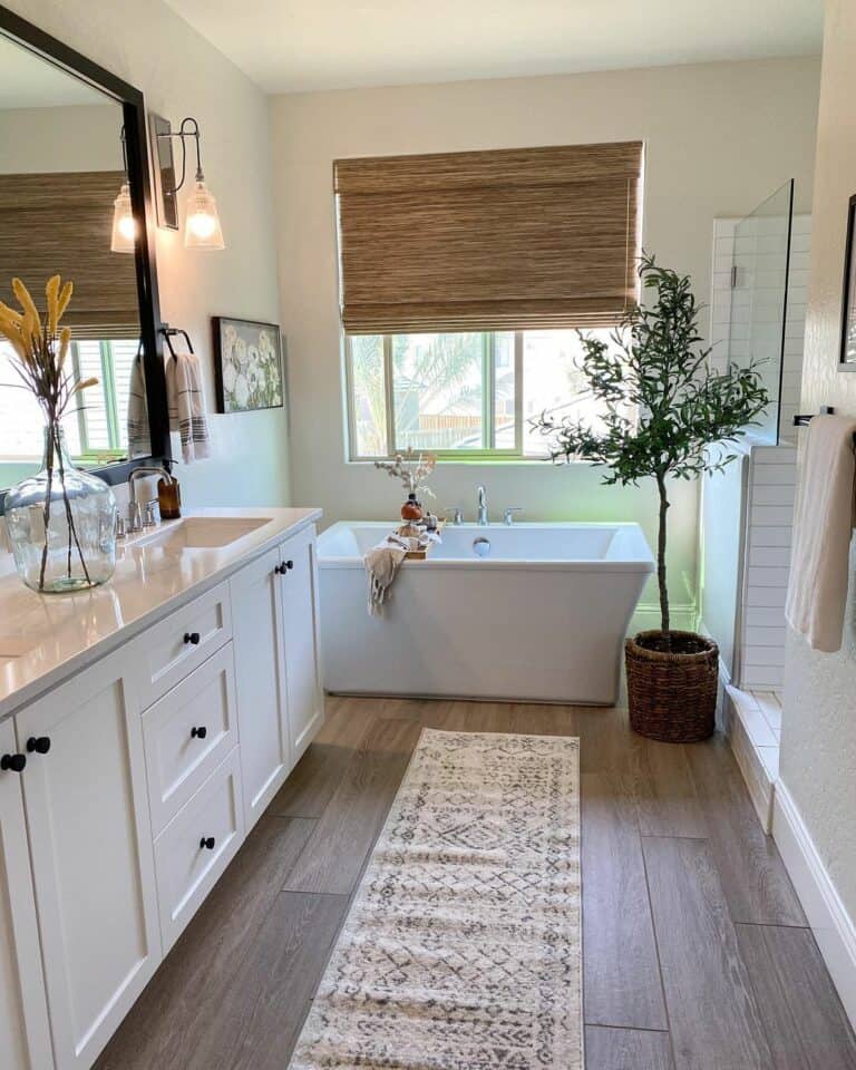 Nature-inspired Modern Bathroom Décor