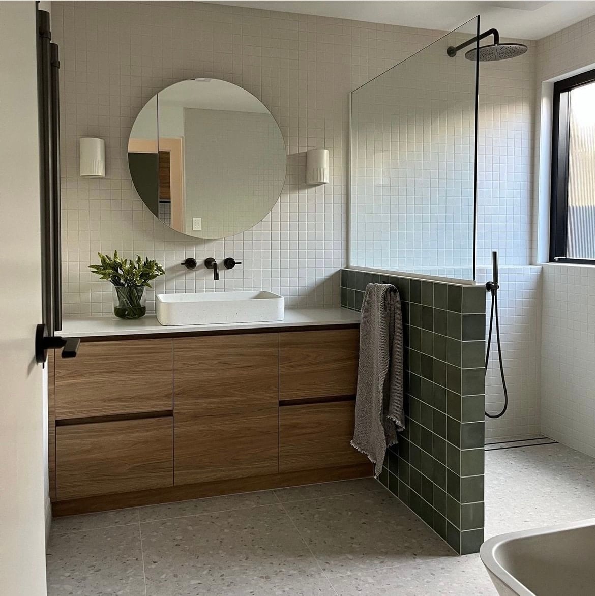 japandi bathroom ideas 1